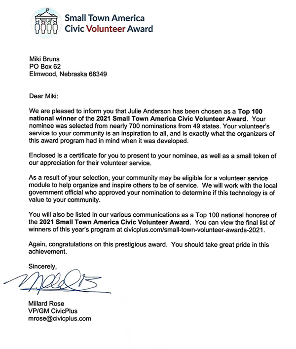 Julie Anderson National Small Town Volunteer award 2022SM