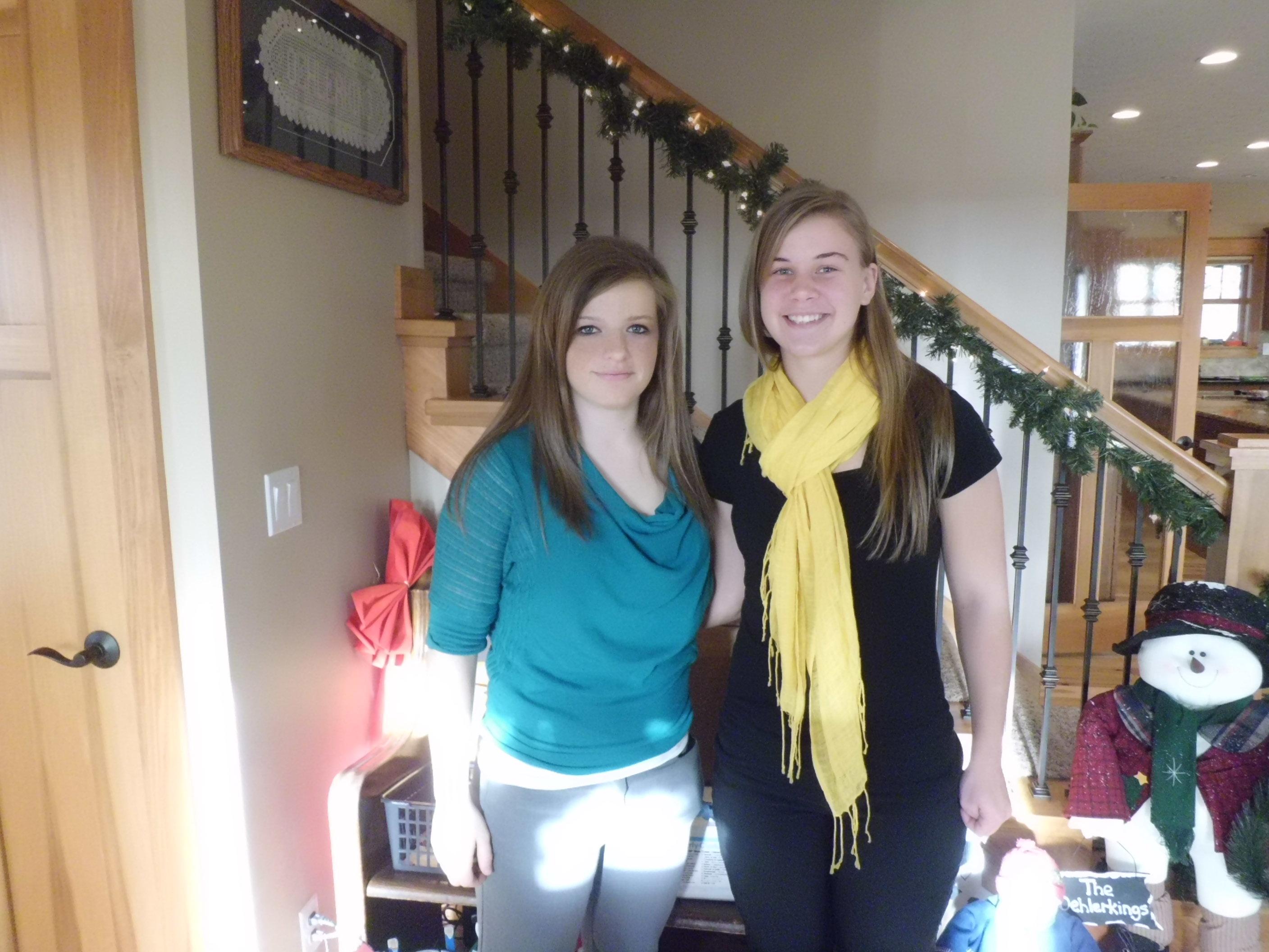 Oehlerking -_Laura_and_Jessie