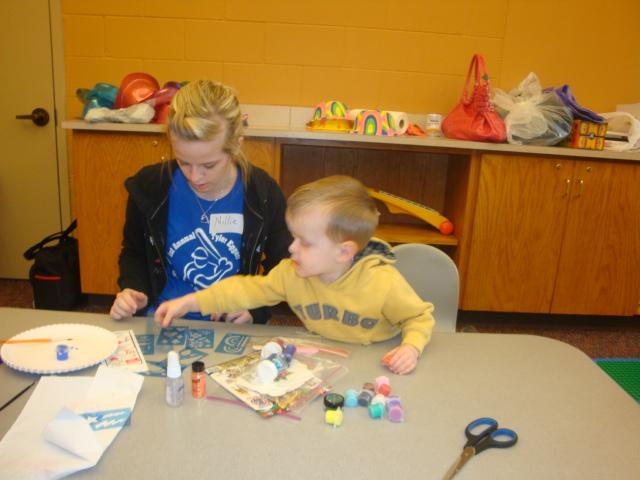 Millie_painting_faces